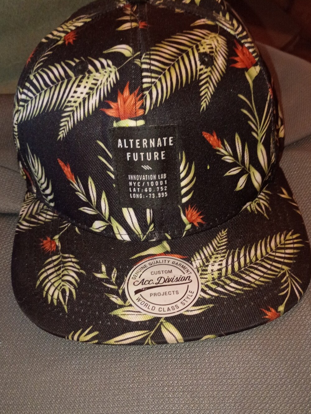 H&M Throwback Hat Floral Design NWOT
